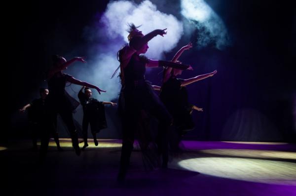  "КАПРИЗ", школа сучасної хореографії, школа танців