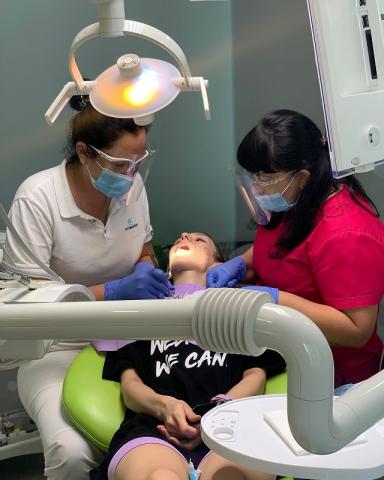  "СТОМАДЕУС", стоматологічна клініка
